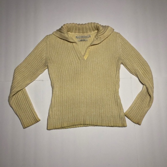 Woman’s Tommy Hilfiger Sweater - Picture 2 of 2